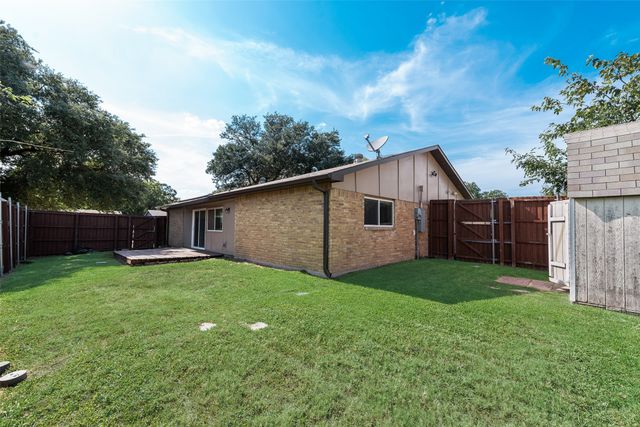 5903 Mimosa Lane, Rowlett, TX 75089