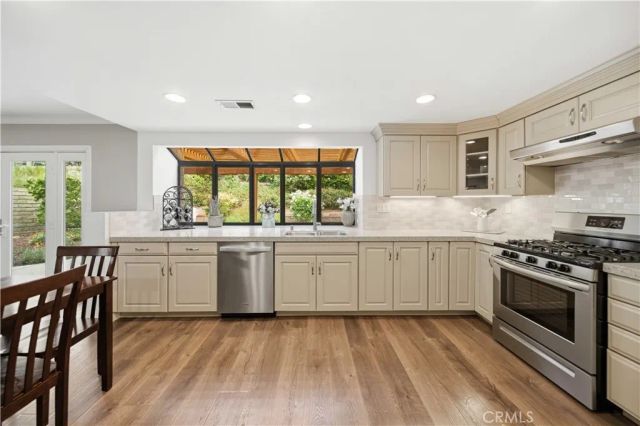 28030 Creston Court, Canyon Country, CA 91387