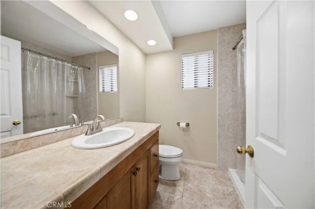28030 Creston Court, Canyon Country, CA 91387