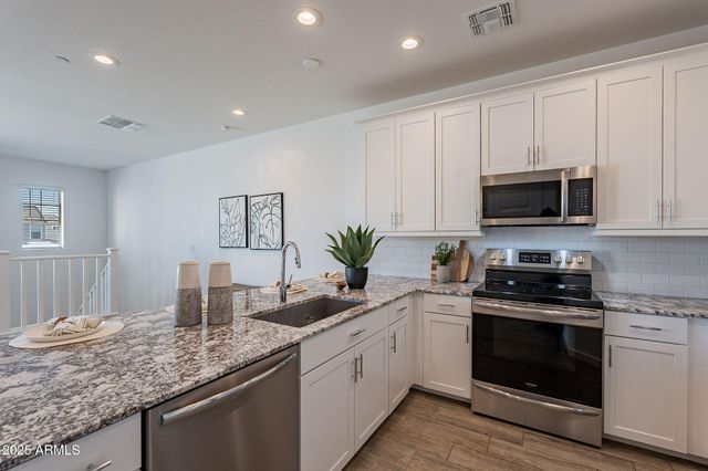 9835 E Wavelength Avenue, Mesa, AZ 85212