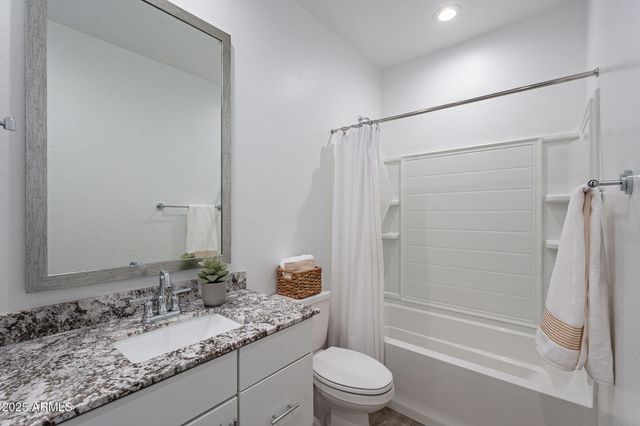 9835 E Wavelength Avenue, Mesa, AZ 85212