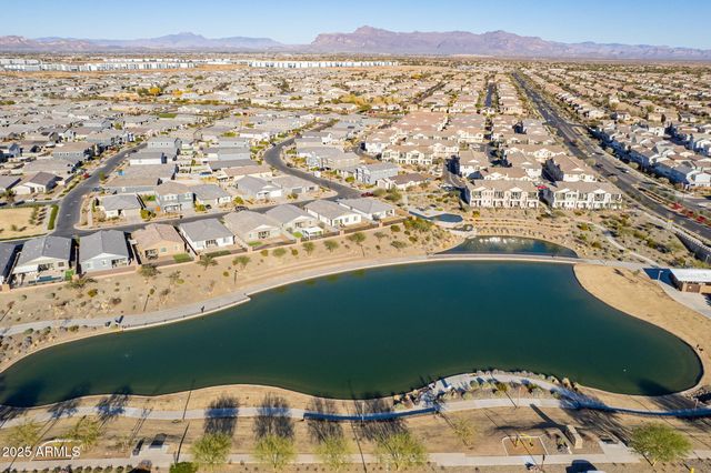9835 E Wavelength Avenue, Mesa, AZ 85212