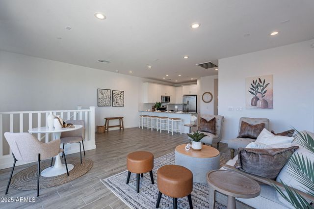 9835 E Wavelength Avenue, Mesa, AZ 85212