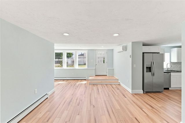16 Grace Avenue, Warwick, RI 02889