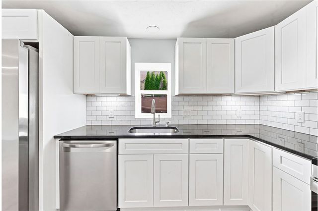 16 Grace Avenue, Warwick, RI 02889