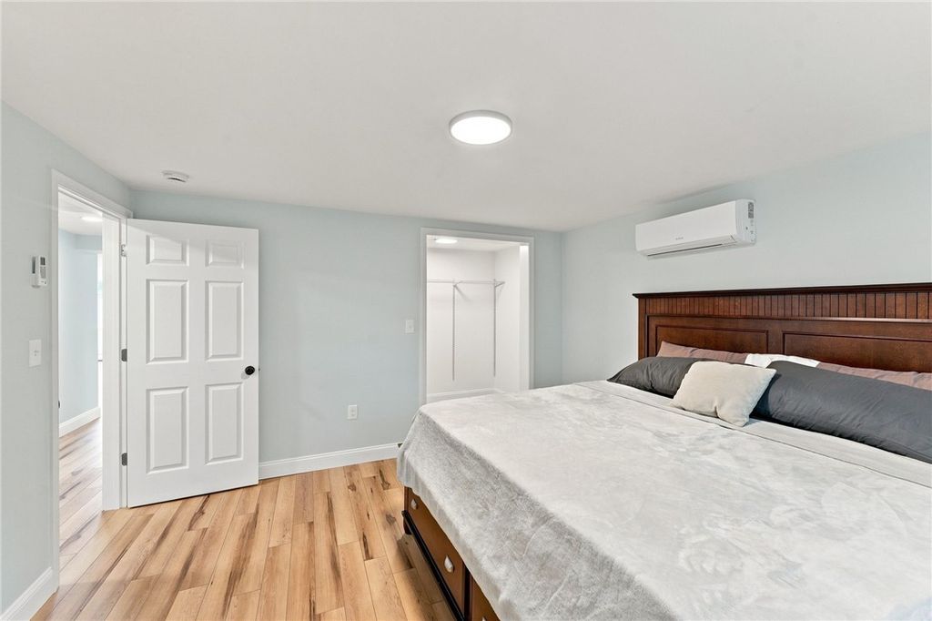16 Grace Avenue, Warwick, RI 02889