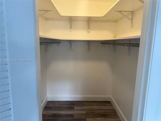 9869 NW 52nd Ter 9869, Doral, FL 33178