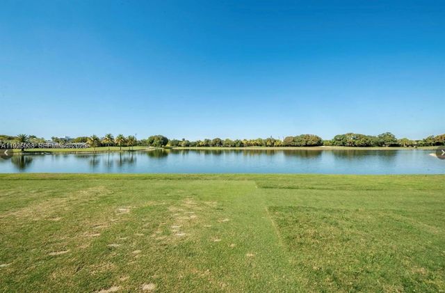 9869 NW 52nd Ter 9869, Doral, FL 33178