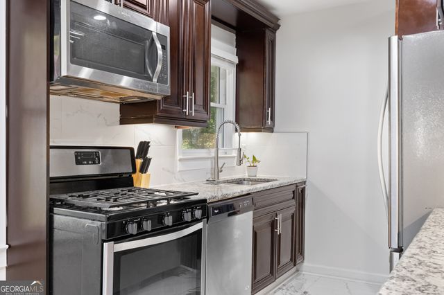 1290 Glen Forest Way, Decatur, GA 30032