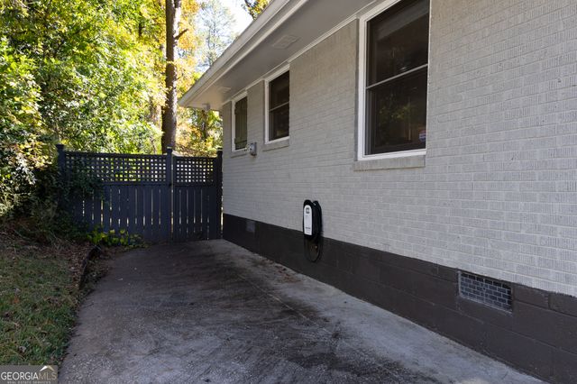 1290 Glen Forest Way, Decatur, GA 30032