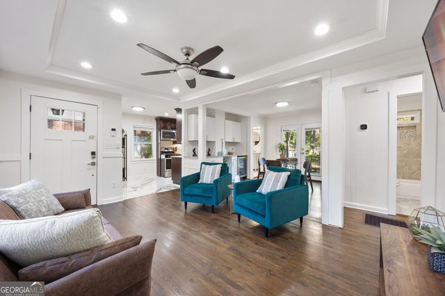 1290 Glen Forest Way, Decatur, GA 30032