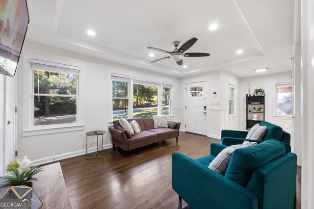 1290 Glen Forest Way, Decatur, GA 30032