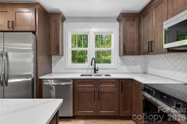 7407 Limerick Drive, Charlotte, NC 28270