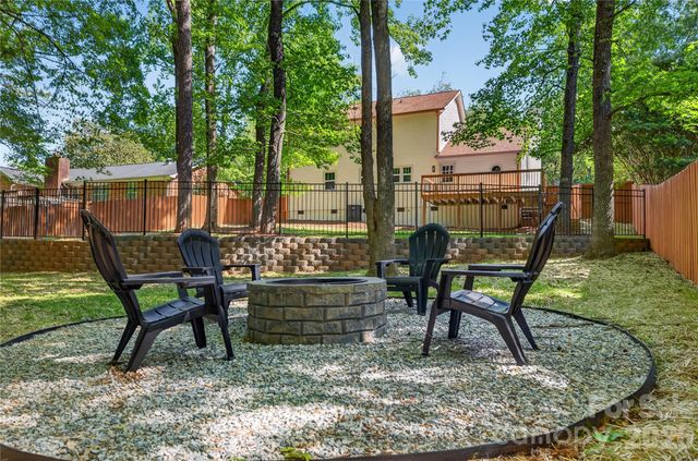 7407 Limerick Drive, Charlotte, NC 28270