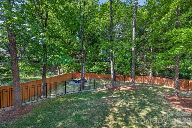7407 Limerick Drive, Charlotte, NC 28270