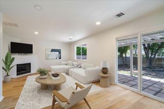 1025 Doras DR, Pflugerville, TX 78660