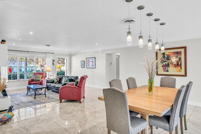 1290 SW 8th Street, Boca Raton, FL 33486