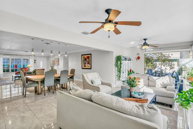 1290 SW 8th Street, Boca Raton, FL 33486