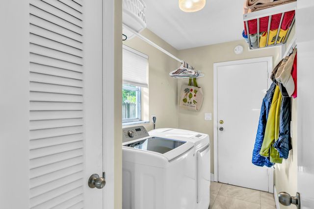 1290 SW 8th Street, Boca Raton, FL 33486