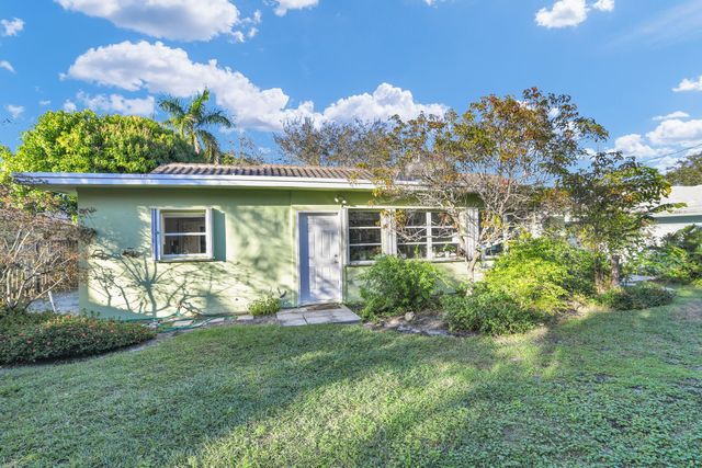 1290 SW 8th Street, Boca Raton, FL 33486