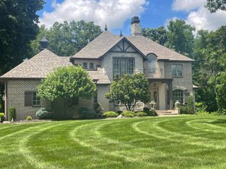 4615 East Beaux Creek Lane, Springfield, MO 65809