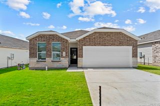 716 Horsetail Ln, New Braunfels, TX 78130