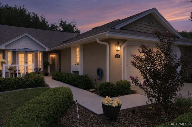 6079 W Fairhaven Court, Crystal River, FL 34429