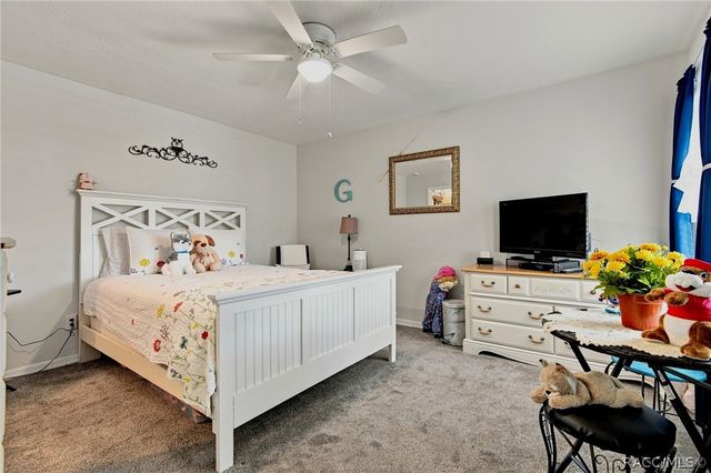 6079 W Fairhaven Court, Crystal River, FL 34429