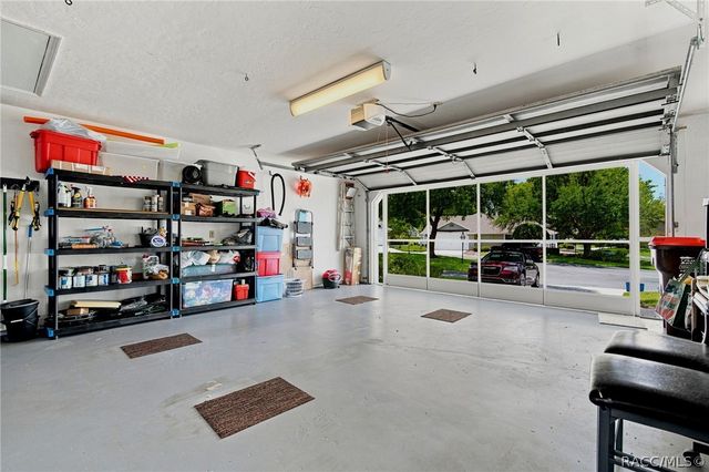 6079 W Fairhaven Court, Crystal River, FL 34429