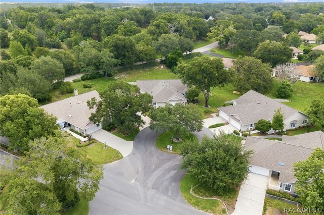 6079 W Fairhaven Court, Crystal River, FL 34429