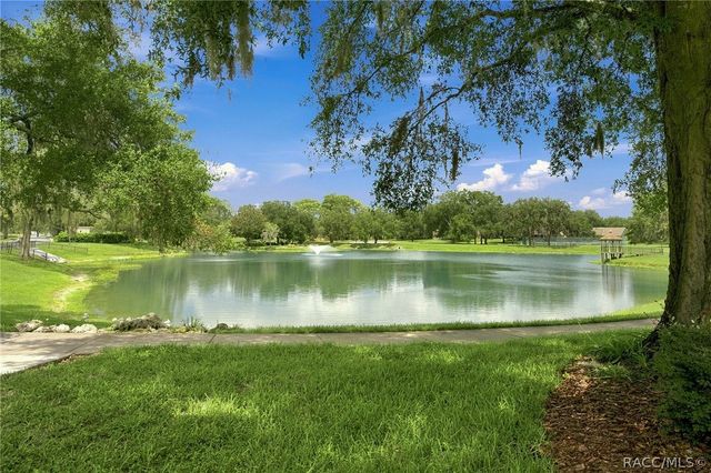 6079 W Fairhaven Court, Crystal River, FL 34429