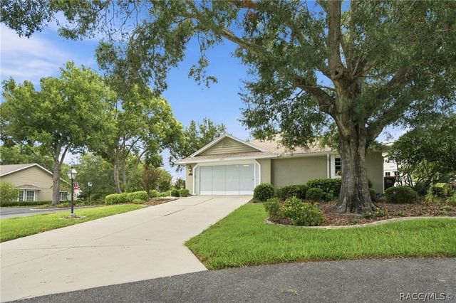 6079 W Fairhaven Court, Crystal River, FL 34429