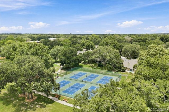 6079 W Fairhaven Court, Crystal River, FL 34429