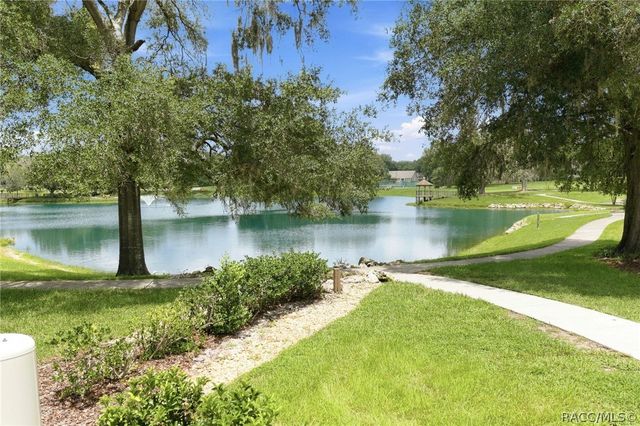 6079 W Fairhaven Court, Crystal River, FL 34429