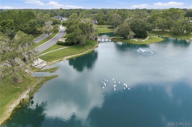 6079 W Fairhaven Court, Crystal River, FL 34429
