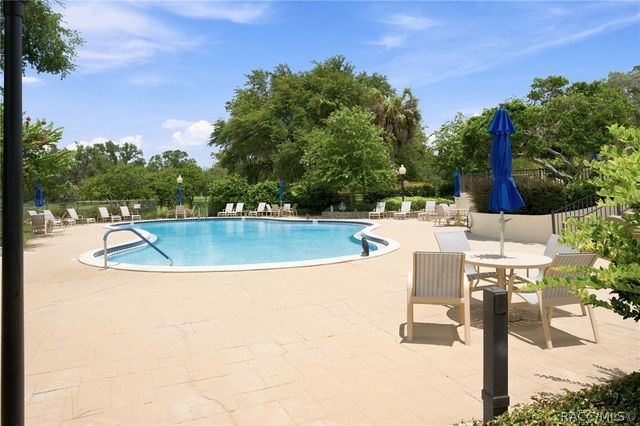 6079 W Fairhaven Court, Crystal River, FL 34429