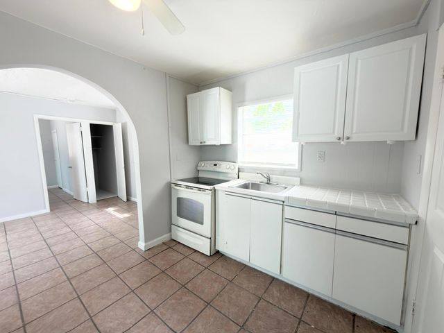 710 Palm Street 5, West Palm Beach, FL 33401