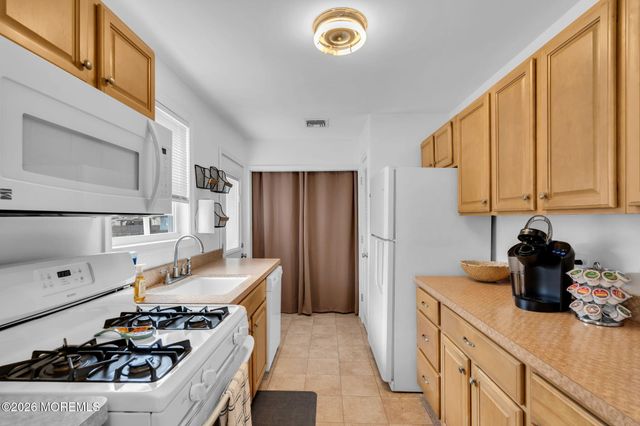 26 Clark Drive, Howell, NJ 07731