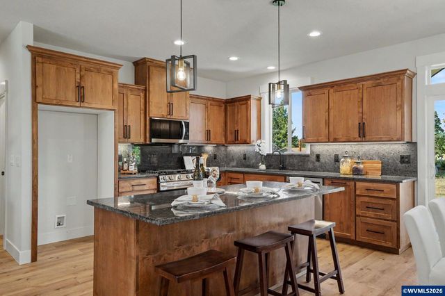 319 NE Clay St, Sublimity, OR 97385