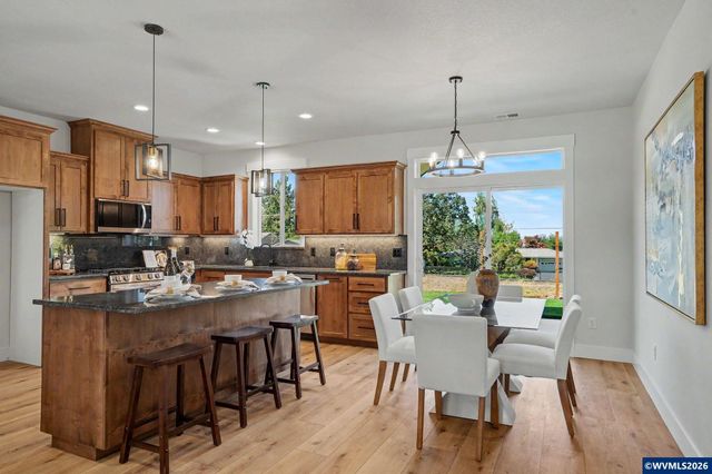 319 NE Clay St, Sublimity, OR 97385