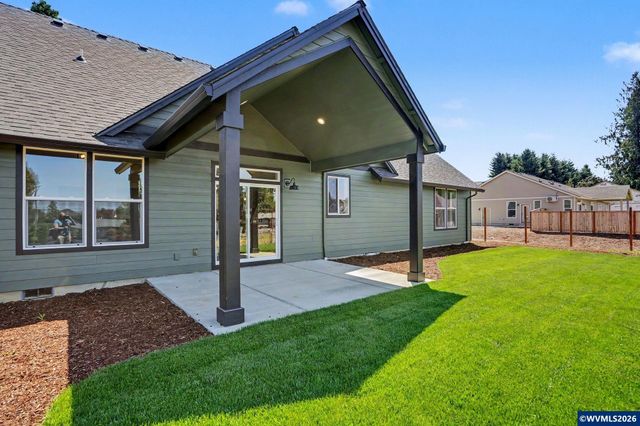 319 NE Clay St, Sublimity, OR 97385