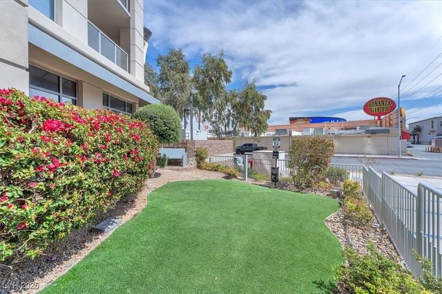 200 West Sahara Avenue 801, Las Vegas, NV 89102