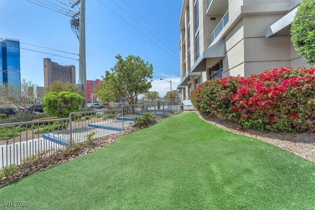 200 West Sahara Avenue 801, Las Vegas, NV 89102