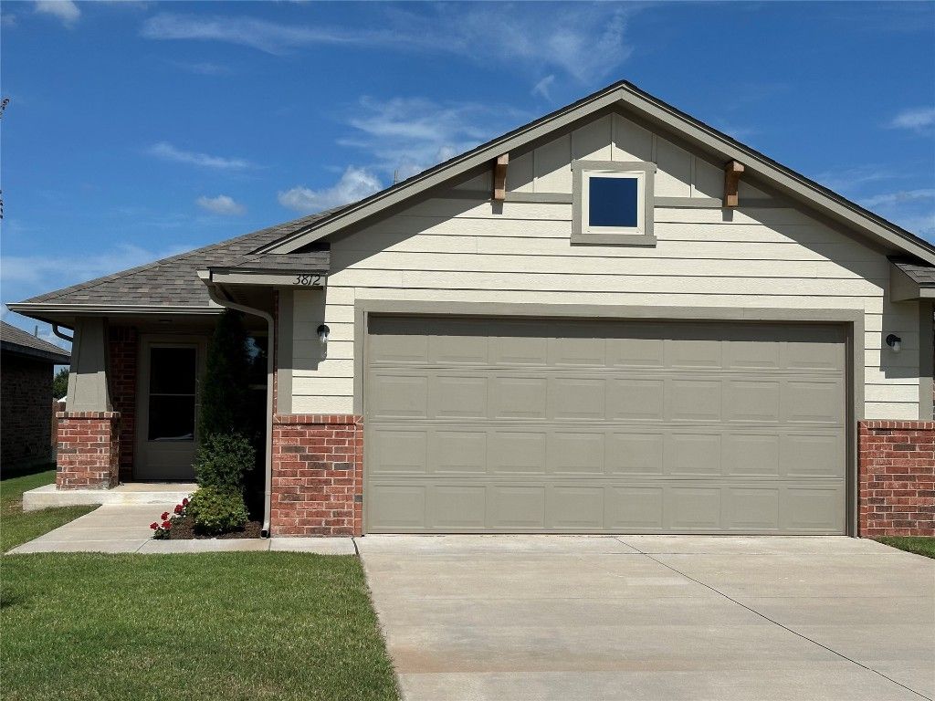 3812 Central Park Drive, Moore, OK 73160