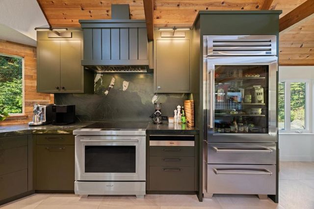 935 Irving Street, Montara, CA 94037