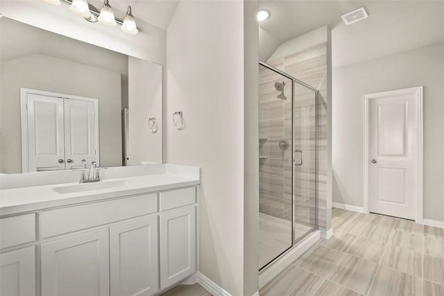 3917 Saint Ives Lane, Lewisville, TX 75056