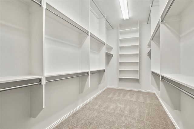 3917 Saint Ives Lane, Lewisville, TX 75056