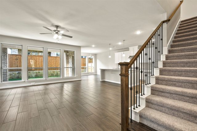 3917 Saint Ives Lane, Lewisville, TX 75056