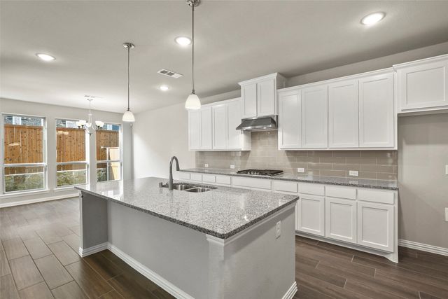 3917 Saint Ives Lane, Lewisville, TX 75056