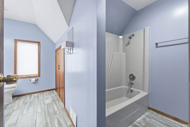 7410 Diane Drive, Fort Wayne, IN 46835